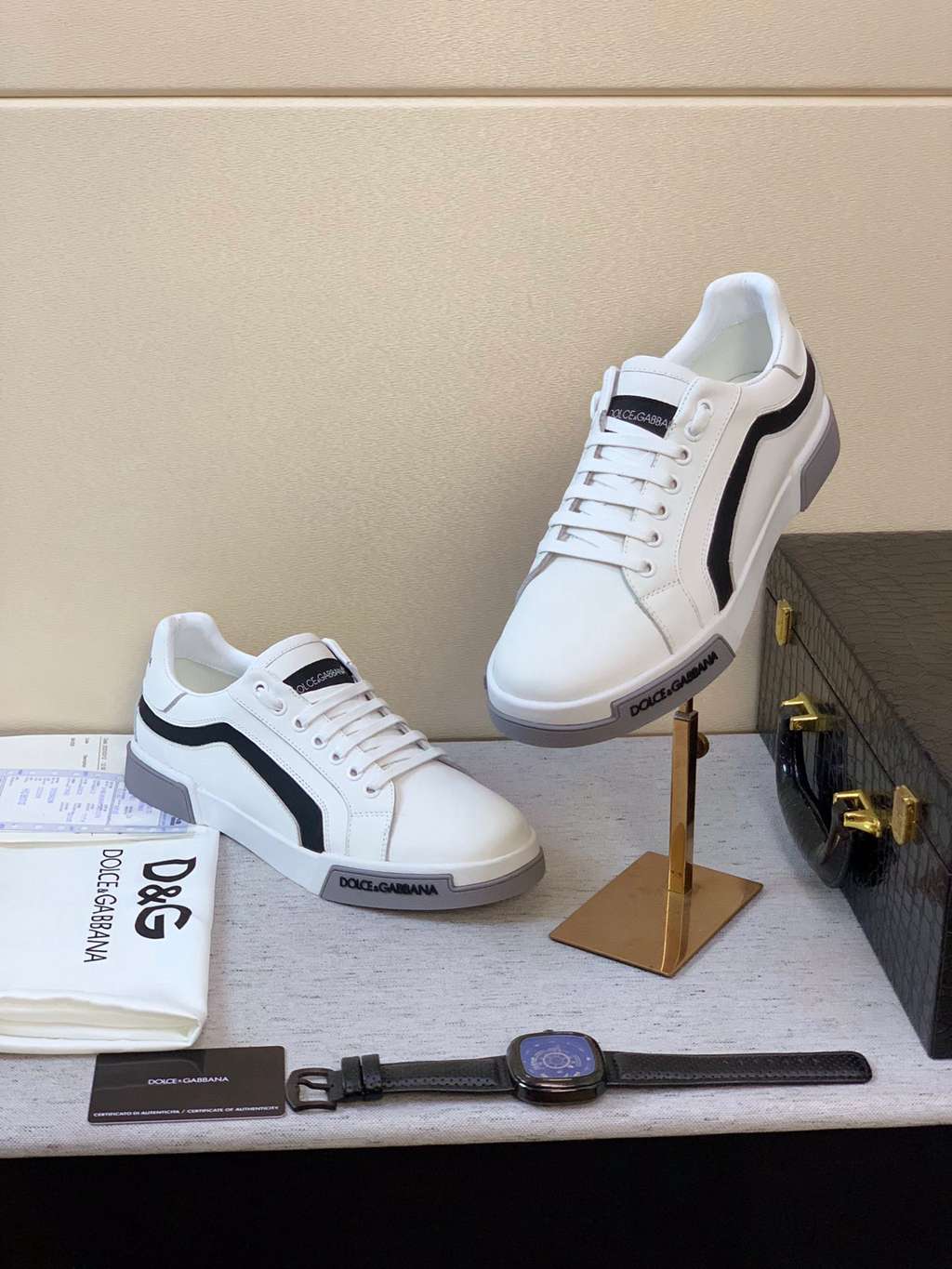 D*G sneaker